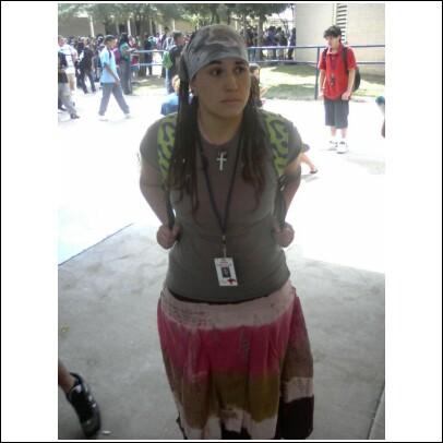 <img0*406:stuff/In_a_skirt_and_pulling_it_off_%5e-%5e.jpg>