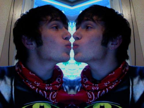 <img500*375:stuff/Just_a_little_self-love_and_photobooth.jpg>