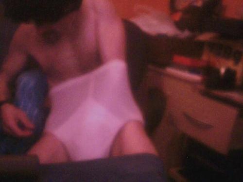 <img500*0:stuff/aj/9403/fondling%20in%20my%20Y%20FRONTS%20mmm.jpg>