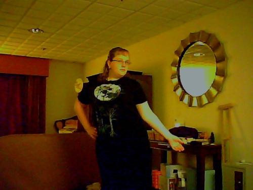 <img500*375:stuff/almost_full_body_shot.jpg>