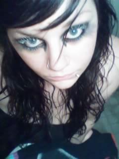 <img0*320:stuff/god_my_eyes_look_creepy%21.jpg>