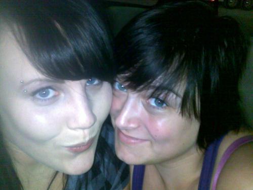 <img500*375:stuff/i%27m_the_chick_with_the_eyebrow_ring_.jpg>