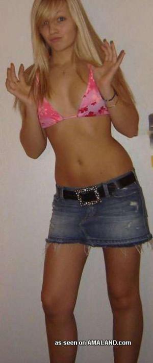 <img300*0:stuff/z/148/Amaland_blondie_likes_to_fuck/014GzYJ.jpg>